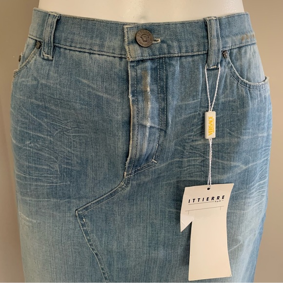 🆕 VERSACE Denim Skirt - Picture 2 of 11